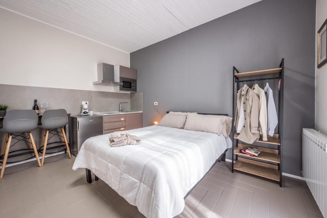 Suite 649 Mono Con Terrazzo Модена Экстерьер фото